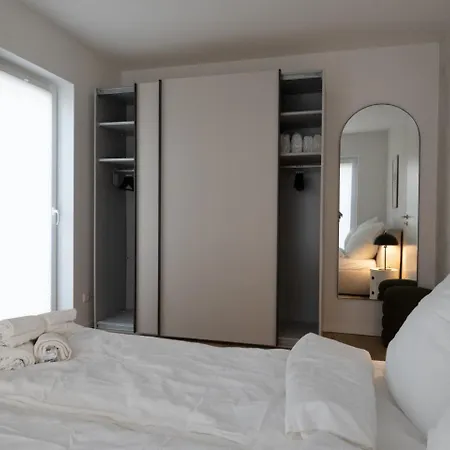 Apartment Lenuel *