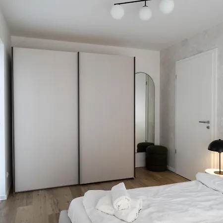 Apartment Lenuel *