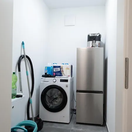 Lenuel Apartament *