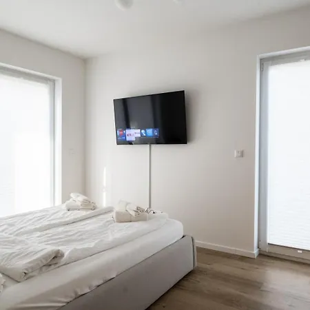 Apartament Lenuel